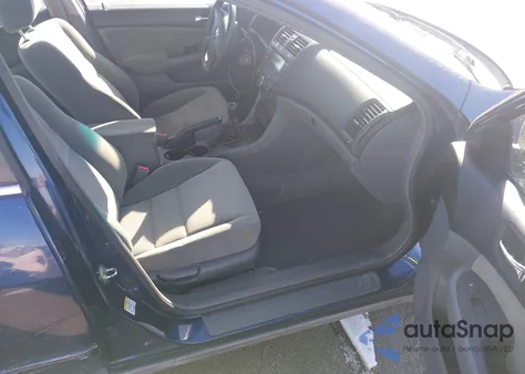 2005 Honda Accord 2.4 Lx from USA, damaged, VIN 1HGCM55485A077132